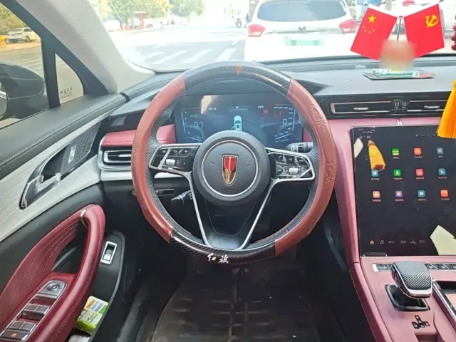 Hongqi H5 — Фото автомобиля 6