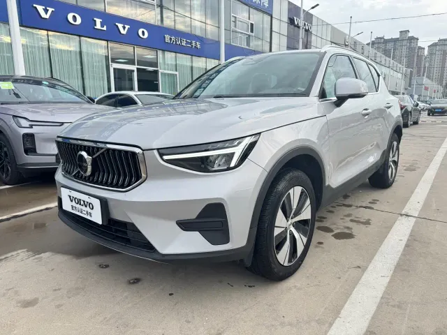 Фотография автомобиля — Volvo XC40