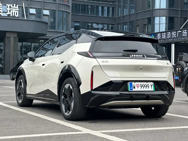 Zeekr X — Фото автомобиля 5