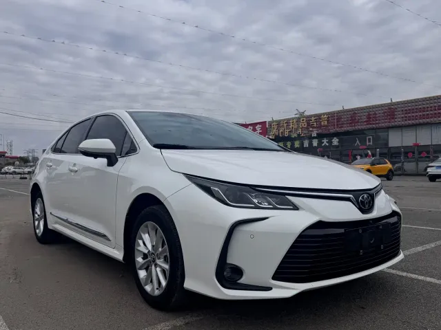 Toyota Corolla — Фото автомобиля 3