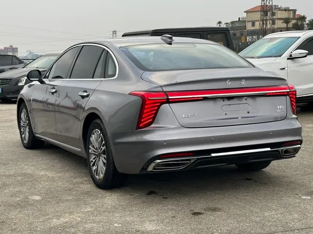 Hongqi H5 — Фото автомобиля 6