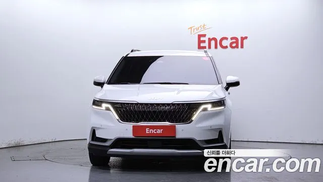 Kia Carnival Generation 4 — Фото автомобиля 3