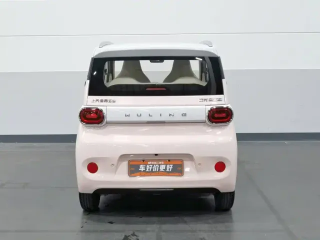 Wuling Hongguang Mini EV — Фото автомобиля 4