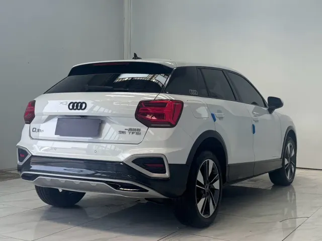 Audi Q2L — Фото автомобиля 6