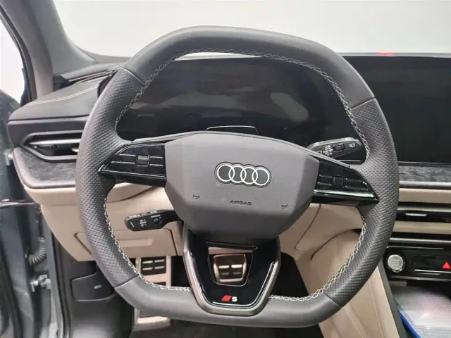 Audi Q5L — Фото автомобиля 14