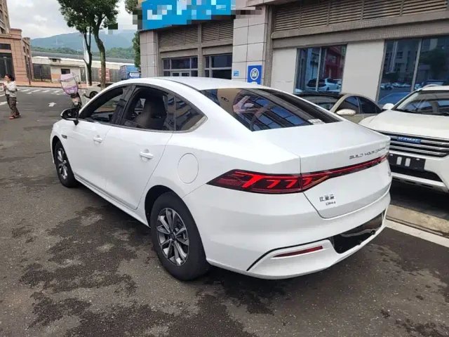 BYD Qin PLUS — Фото автомобиля 4