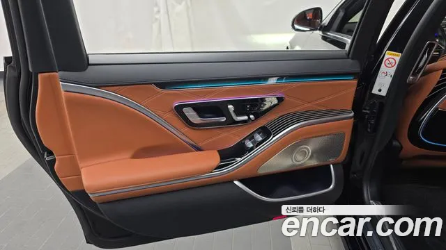 Mercedes-Benz S-Class — Фото автомобиля 22