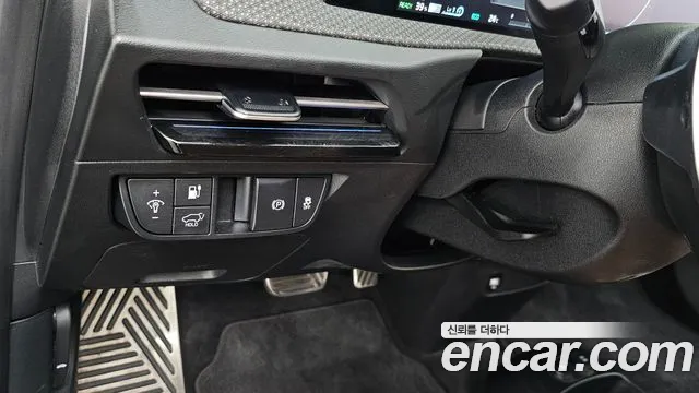 Kia EV6 — Фото автомобиля 24