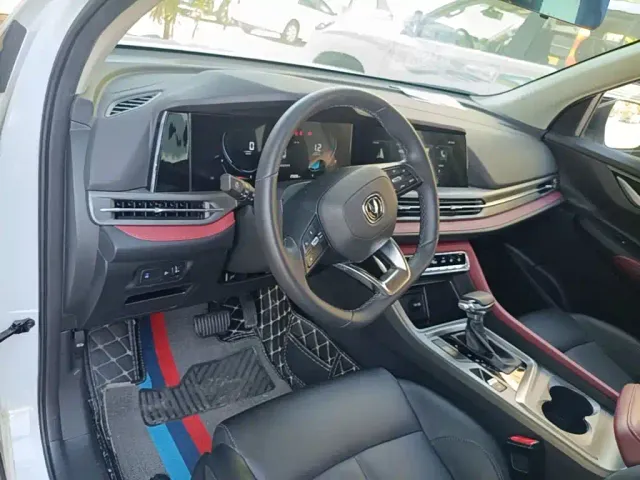 Changan CS55 Plus — Фото автомобиля 9