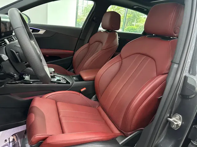 Audi A4L — Фото автомобиля 17