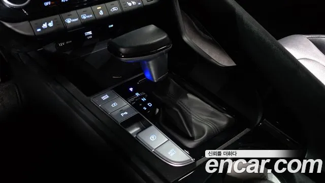 Hyundai Avante CN7 — Фото автомобиля 12