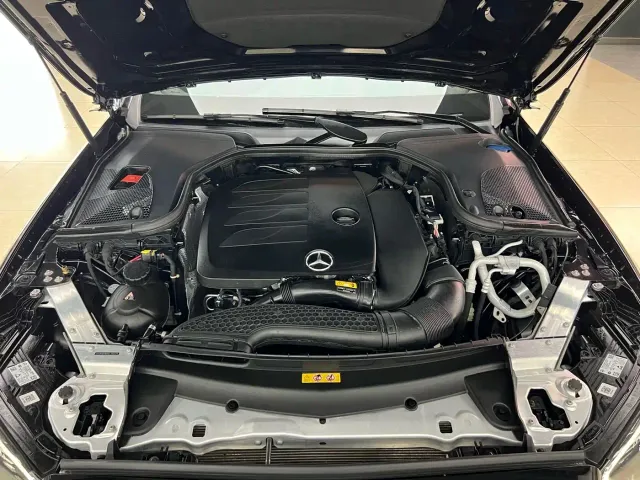 Mercedes-Benz E-Class — Фото автомобиля 26