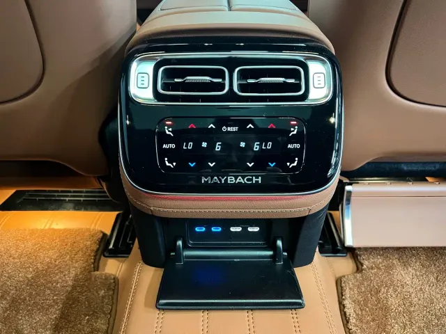 Mercedes-Benz Maybach S-Class — Фото автомобиля 21