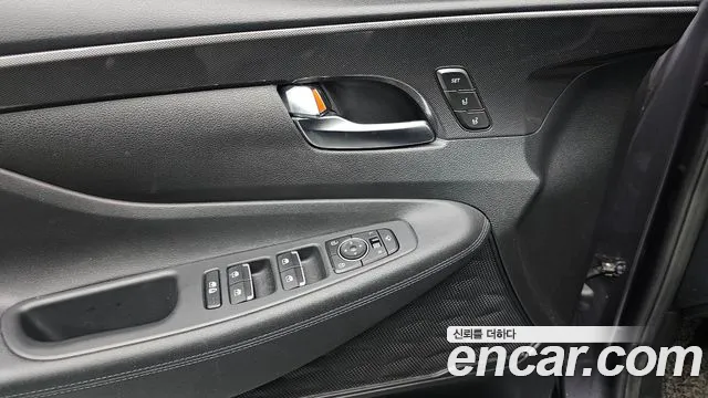 Hyundai Santafe Новый Santa Fe Дизель 2.2 2WD — Фото автомобиля 18
