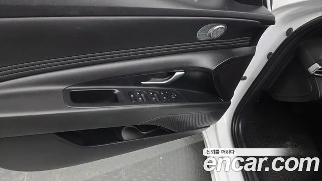 Hyundai AVANTE Modern — Фото автомобиля 23