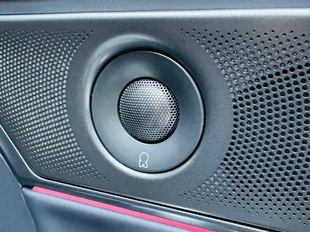 Lincoln Z — Фото автомобиля 12
