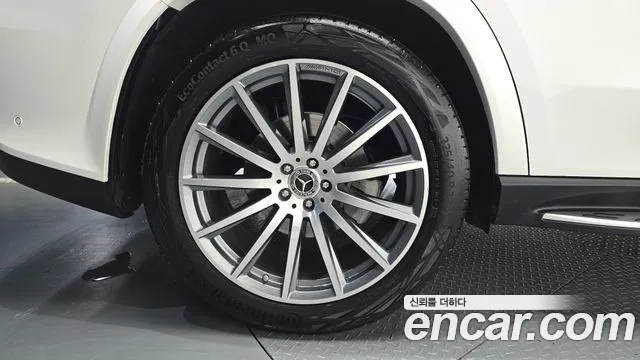 Mercedes-Benz GLS-Class — Фото автомобиля 5