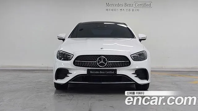 Mercedes-Benz E-Class — Фото автомобиля 3