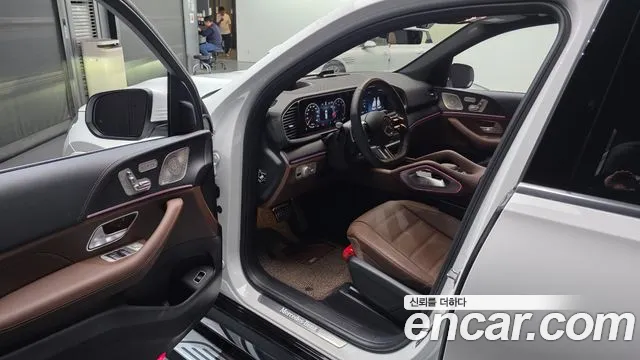 Mercedes-Benz GLS-Class — Фото автомобиля 10