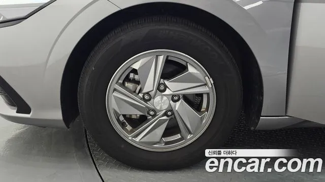 Hyundai AVANTE Новый Avante (CN7) — Фото автомобиля 5