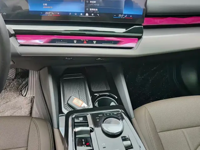 BMW 5 Series — Фото автомобиля 21