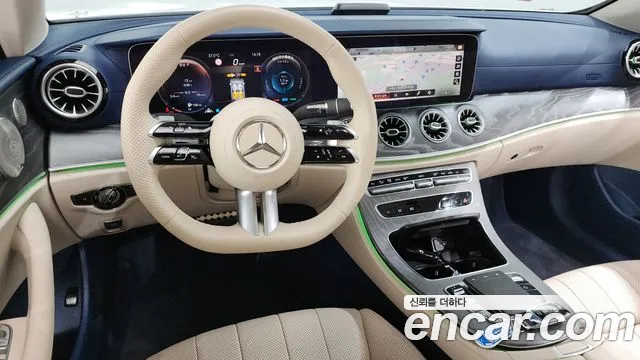Mercedes-Benz E-Class — Фото автомобиля 13