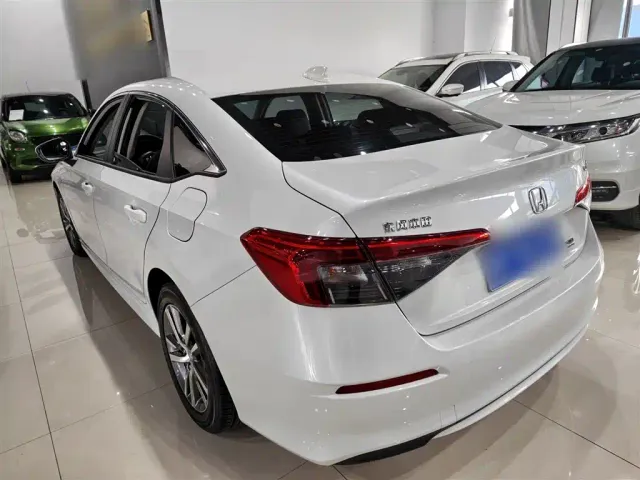 Honda Civic — Фото автомобиля 4