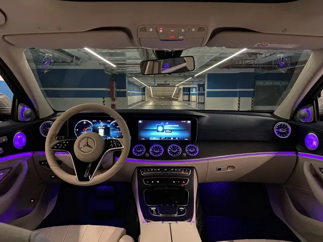 Mercedes-Benz E-Class — Фото автомобиля 21
