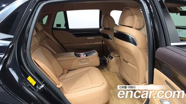 Genesis G90 Бензин 3.5 турбо AWD — Фото автомобиля 9