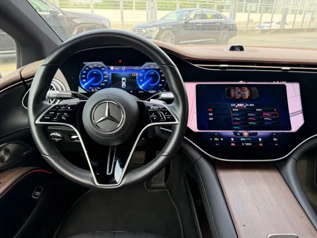 Mercedes-Benz EQS — Фото автомобиля 14