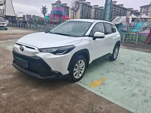 Toyota Frontlander — Фото автомобиля 2