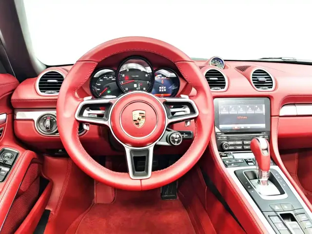 Porsche 718 — Фото автомобиля 10