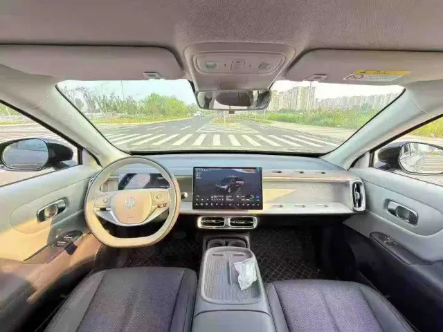 Leapmotor B10 — Фото автомобиля 7
