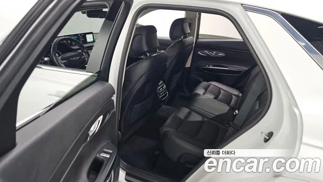 Genesis GV70 2.2 Дизель 2WD — Фото автомобиля 13