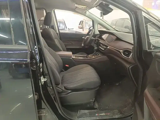 GAC Trumpchi M6 — Фото автомобиля 24