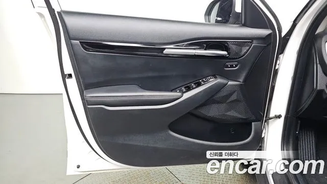 Kia Seltos — Фото автомобиля 13