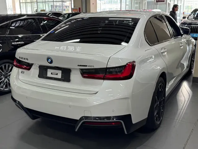 BMW i3 — Фото автомобиля 3