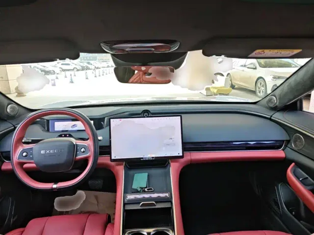 Exeed Exlantix ES 2025 Range Extender Max Urban Assist — Фото автомобиля 9
