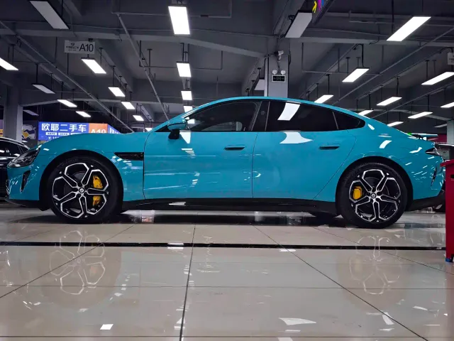 Xiaomi SU7 — Фото автомобиля 4
