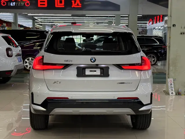 BMW X1 — Фото автомобиля 5
