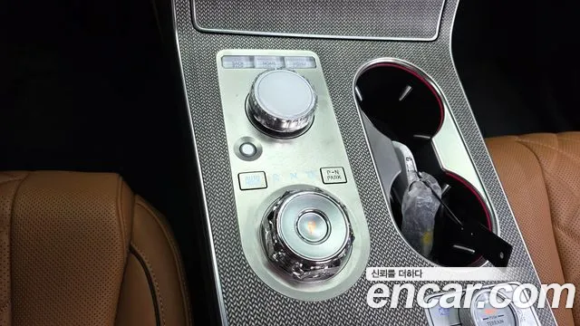Genesis GV80 2.5T Бензин AWD — Фото автомобиля 9