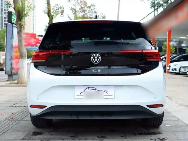 Volkswagen ID.3 — Фото автомобиля 6