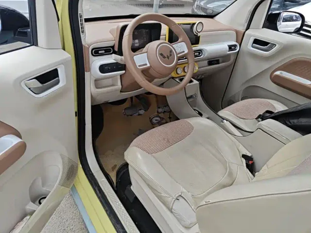Wuling Hongguang Mini EV — Фото автомобиля 15