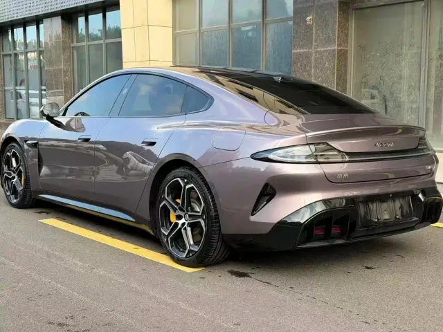 Xiaomi SU7 — Фото автомобиля 7