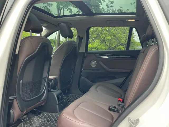 BMW X1 — Фото автомобиля 6