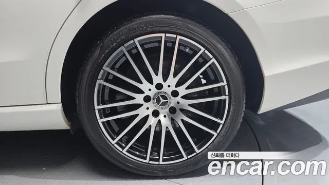Mercedes-Benz C-Class W206 — Фото автомобиля 6