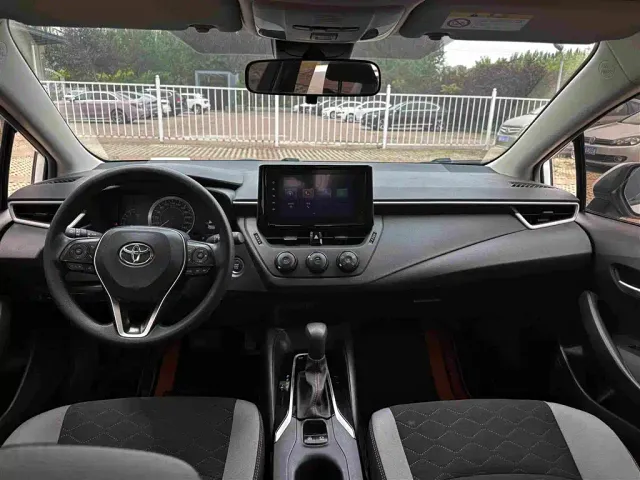 Toyota Corolla — Фото автомобиля 7