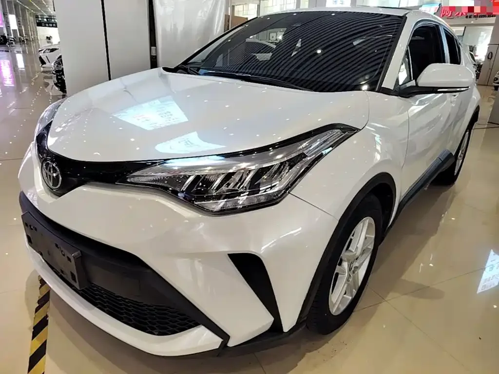Фотография автомобиля — Toyota C-HR
