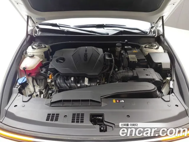 Hyundai Grandeur Grandeur (GN7) 2.5 Бензин 2WD — Фото автомобиля 6