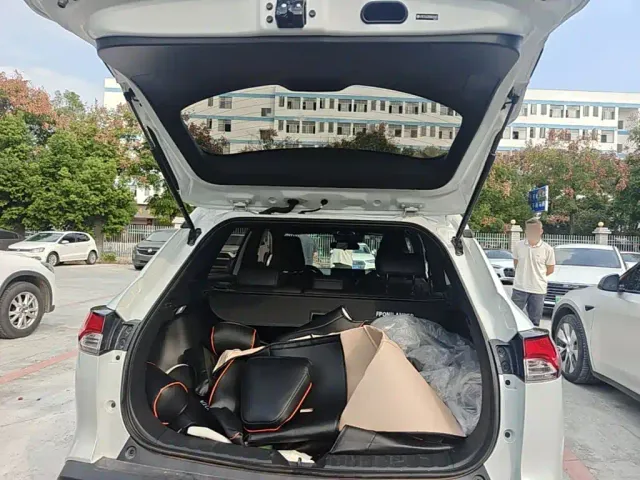 Toyota Frontlander — Фото автомобиля 18